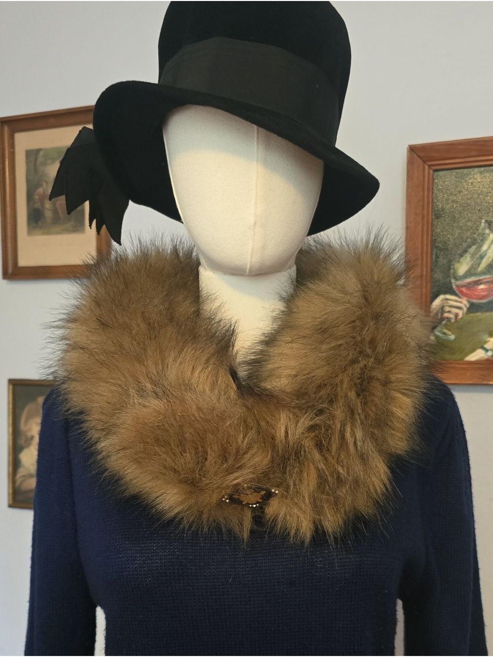 Vintage-Inspired Brown Fur Collar Accessory - Women's
